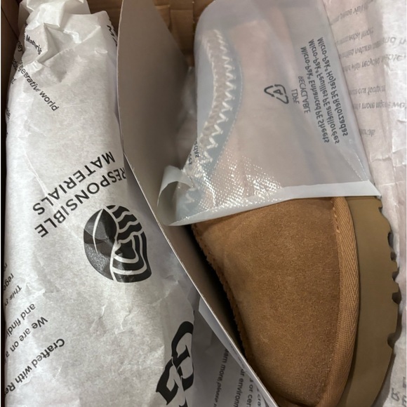 Brand new women’s Tasman Uggs size 6 chestnut. In original box and packa… - Picture 11 of 15